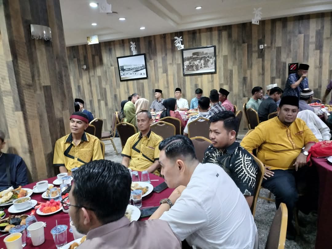 Kegiataan Silahturami rutin tahunan DPC PERADI SAI Pekanbaru pada saat moment Ramadhan dengan agenda Buka Puasa bersama di ikuti oleh 130 orang anggota. Pada Minggu, 16 Maret 2025 di Furaya Hotel Pekanbaru.