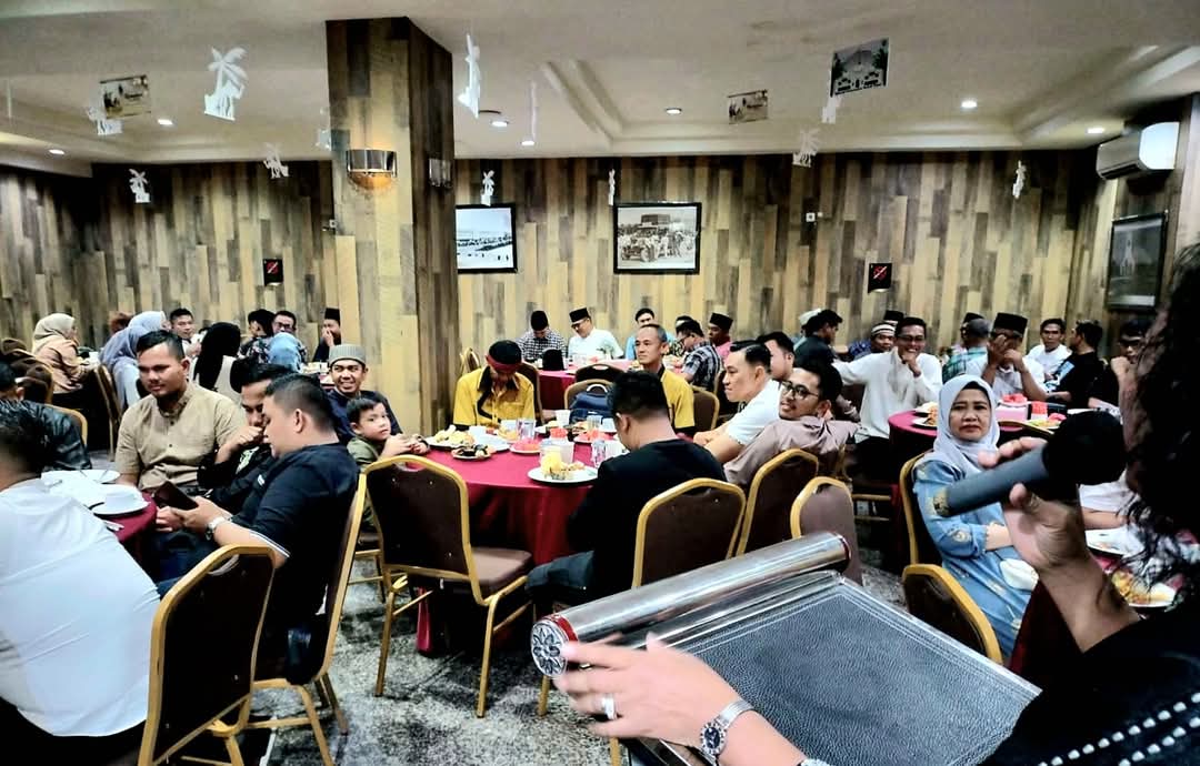 Kegiataan Silahturami rutin tahunan DPC PERADI SAI Pekanbaru pada saat moment Ramadhan dengan agenda Buka Puasa bersama di ikuti oleh 130 orang anggota. Pada Minggu, 16 Maret 2025 di Furaya Hotel Pekanbaru.