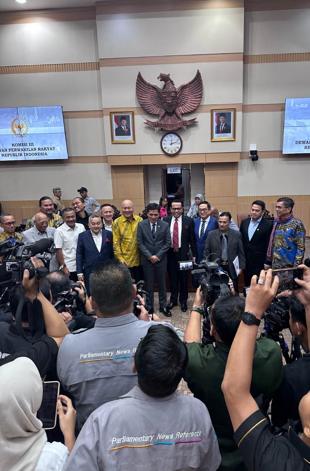 Senin, 24 Maret 2025, Komisi III DPR RI Menyetujui Usul Peradi SAI: Advokat Punya Hak Imunitas dimasukkan dalam Rancangan Kitab Undang-Undang Hukum Acara Pidana.