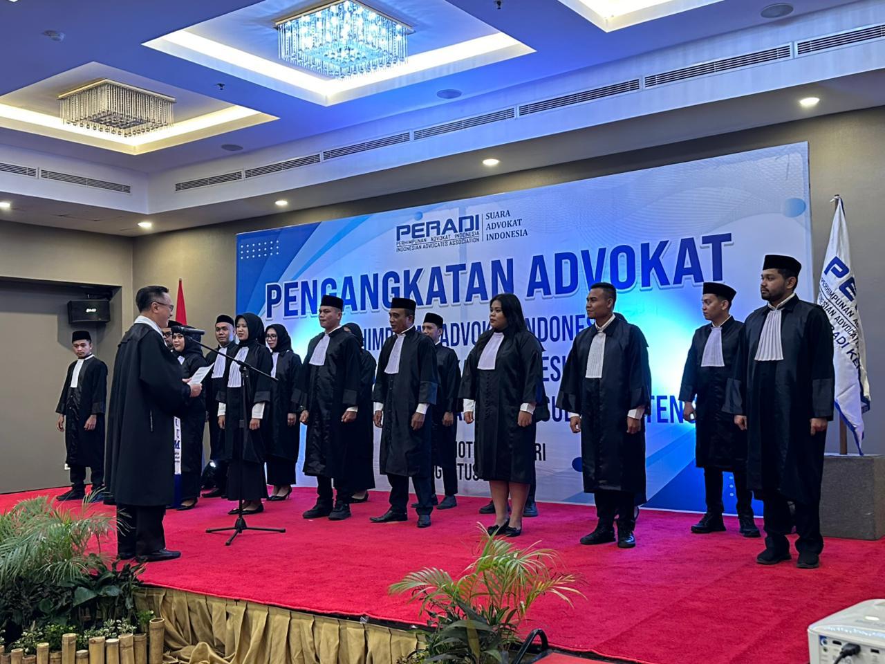 DPC PERADI SAI Kendari melaksanakan Pengangkatan dan Penyumpahan pada 21 sd 22 Agustus 2025 di Ball Room Hotel Horison Kendari dan Pengadilan Tinggi Sulawesi Tenggara, dan acara dibuka oleh KETUM DPN PERADI SAI (Harry Ponto, S.H., LL.M) dan Ketua Komite Magang dan Pengangkatan Advokat (Tommy Sugih, S.H.), dengan peserta yang dilantik sebanyak 17 calon advokat.